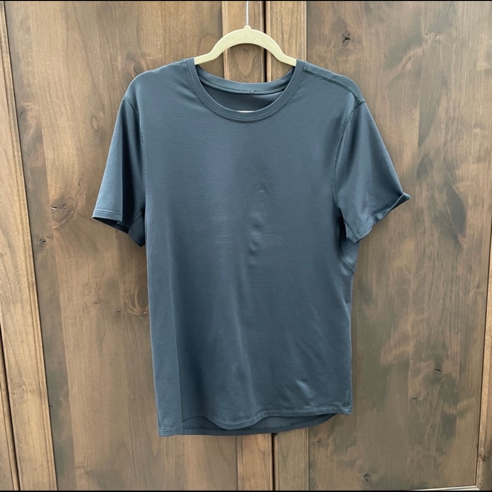 Lululemon shirt